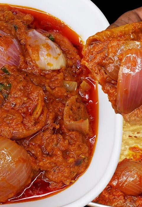 Dhaba-Style Onion Gravy Recipe