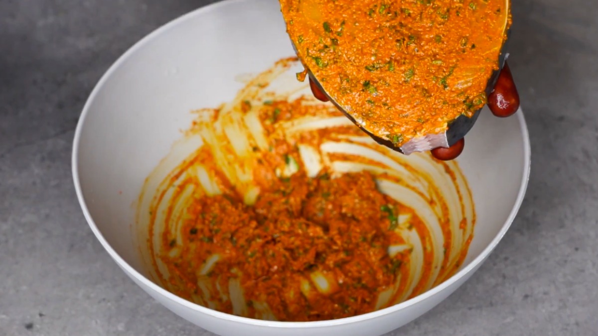 Fish fry - Apply masala on Fish 