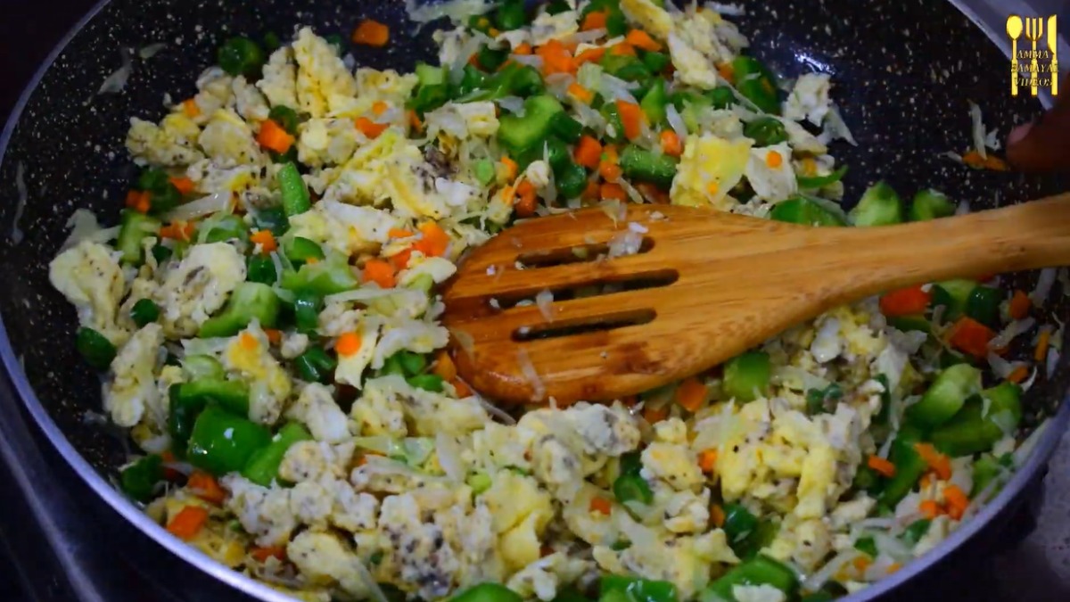 Stir fry the eggs and veggies for egg fried rice