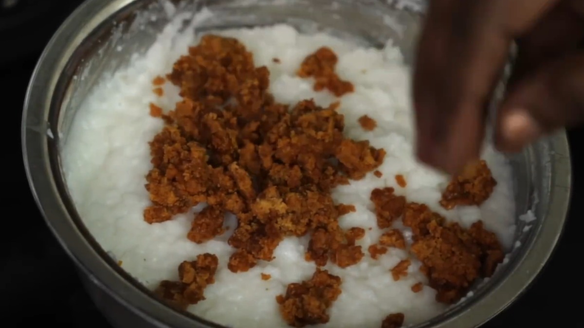 Add jaggery to the sweet pongal