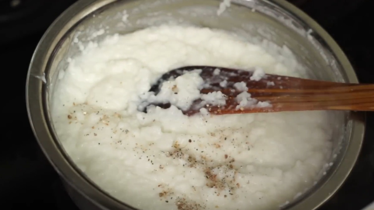 Add Cardamom powder to make Sakkara Pongal