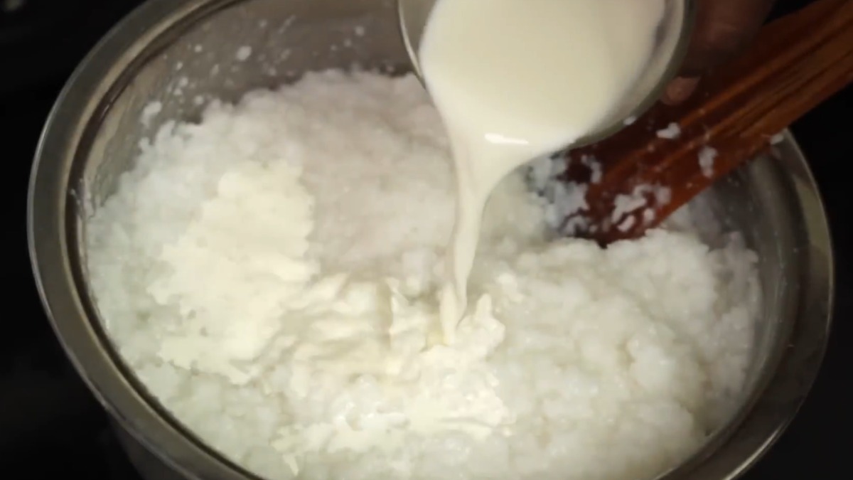 Add milk to simple chakkara pongal