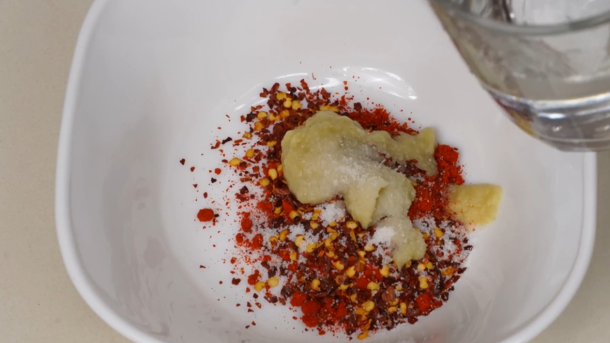 Prepare the chilli powder mixture for quick chilli chicken recipe