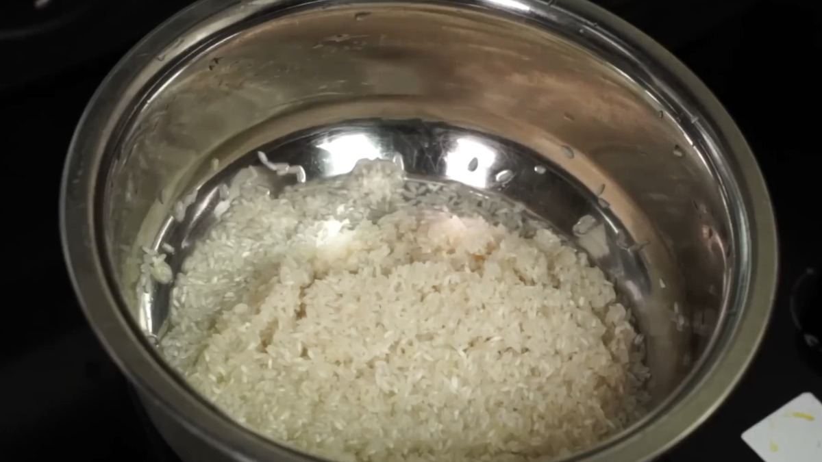 Wash and Soak Raw rice for Sakkarai Pongal