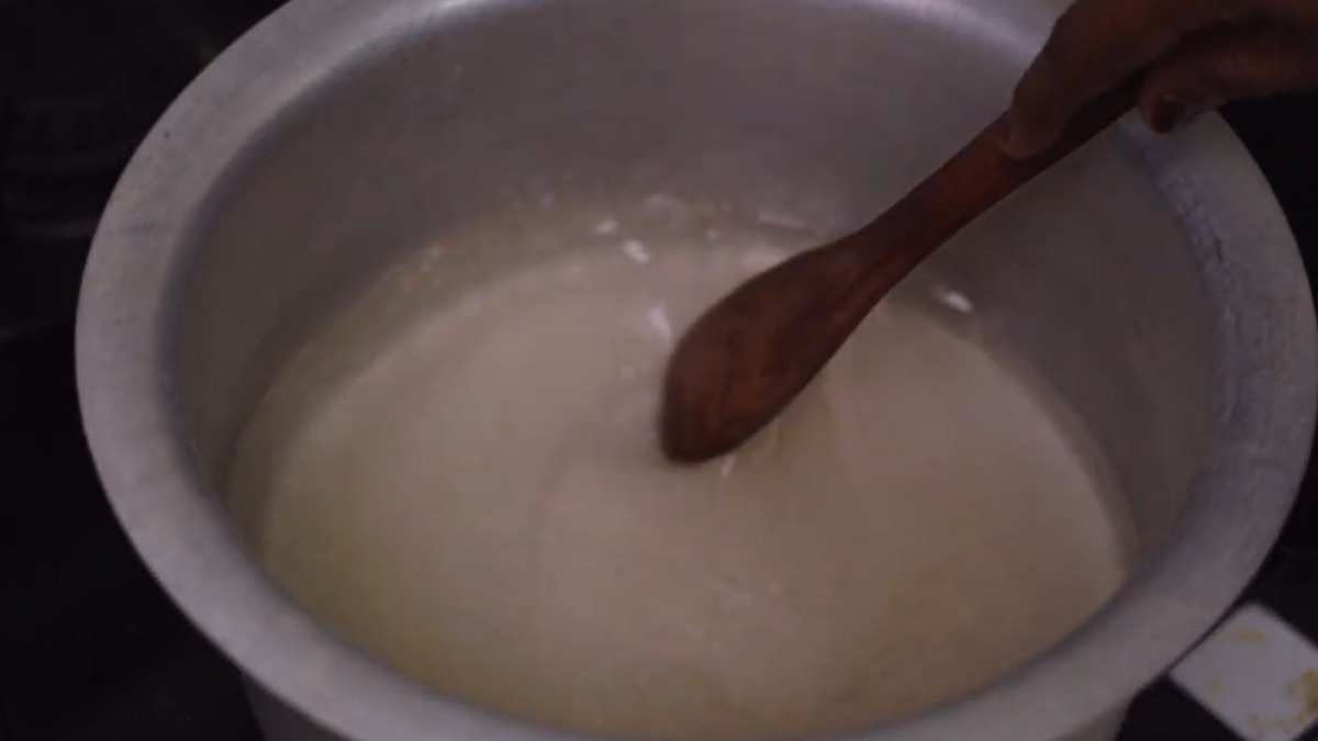 Boondi Laddu - Prepare the sugar syrup