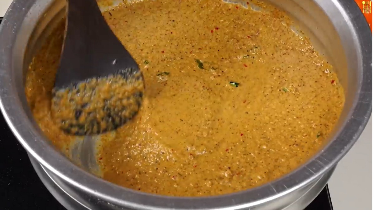 Mutton curry - Cook the grounded masala