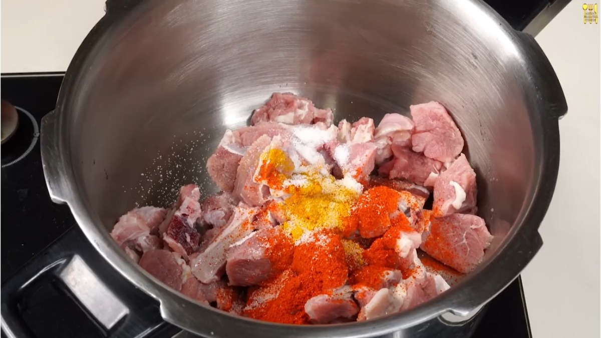 Mutton Masala gravy - Pressure cook mutton